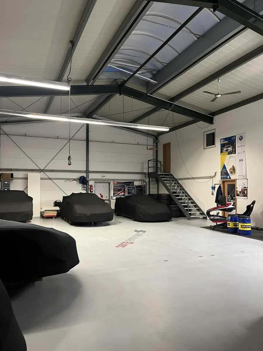 LocationRobot - Film Location Werkstatt LR5258 (photo 2)