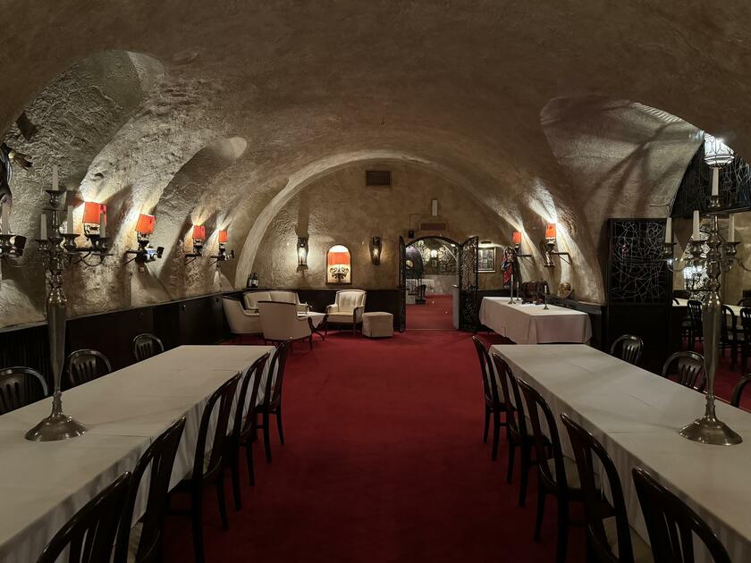 LocationRobot - Film Location Gewölbekeller LR5323 (photo 8)