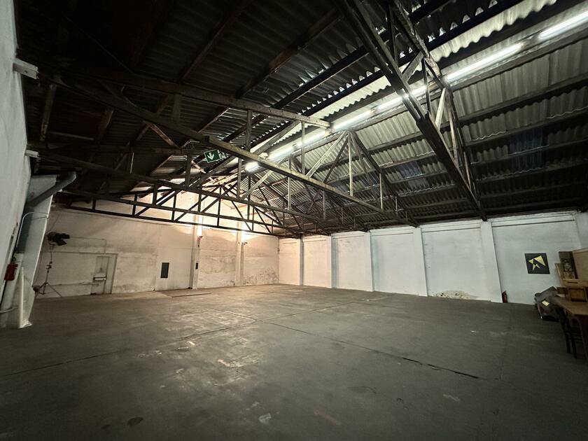 LocationRobot - Film Location Industriehalle LR5393 (photo 4)