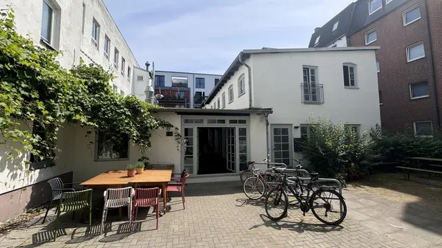 LocationRobot - Film Location Bürogebäude LR5563 (photo 27)