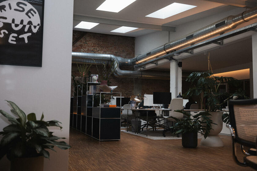 LocationRobot - Film Location Bürogebäude LR5563 (photo 3)