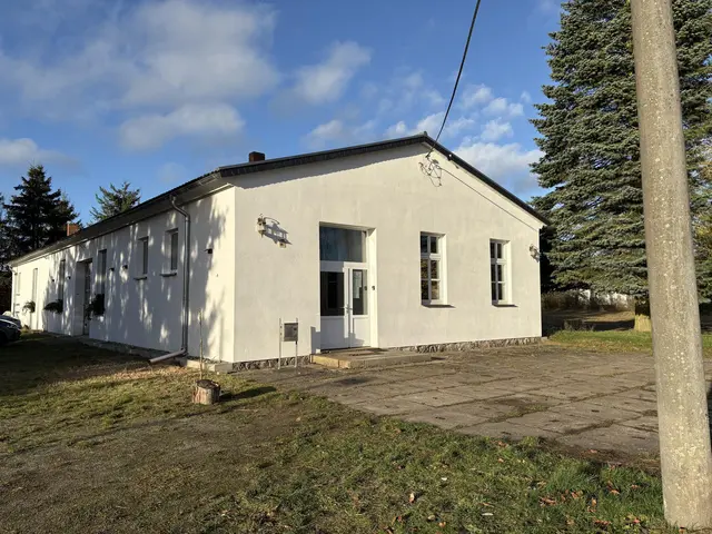 LocationRobot - Film Location Gewerbehalle LR5782