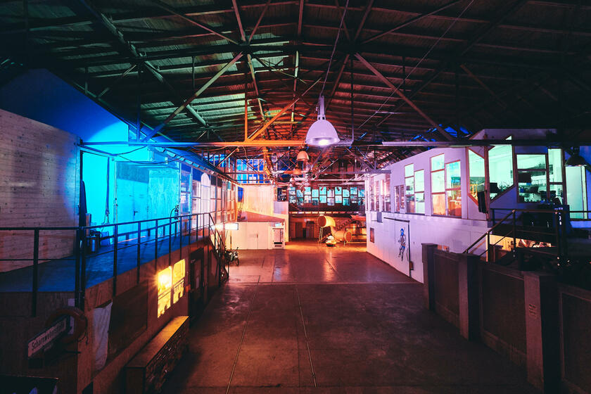 LocationRobot - Film Location Industriehalle LR5867 (photo 5)