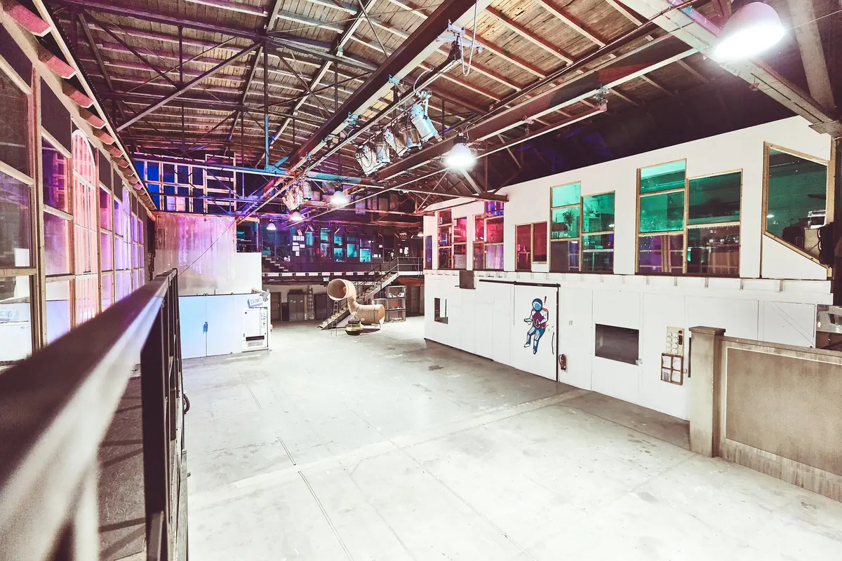 LocationRobot - Film Location Industriehalle LR5867 (photo 1)