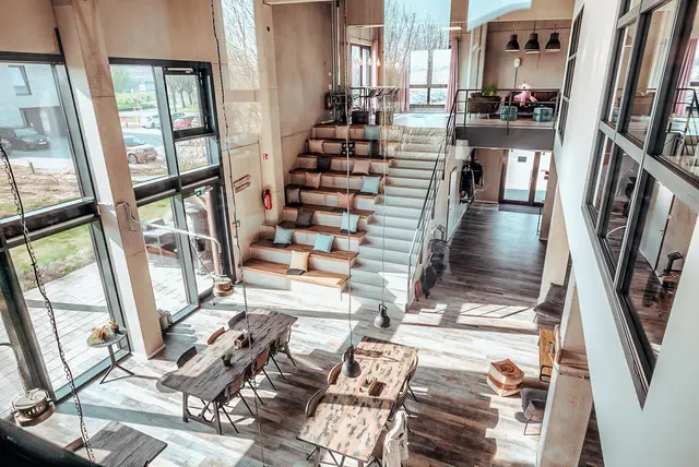 LocationRobot - Film Location Bürogebäude LR5925 (photo 1)