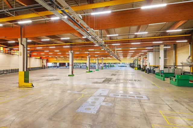 LocationRobot - Film Location Fabrikhalle LR5926 (photo 1)