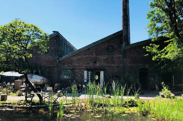 LocationRobot - Film Location Büro LR5930 (photo 18)