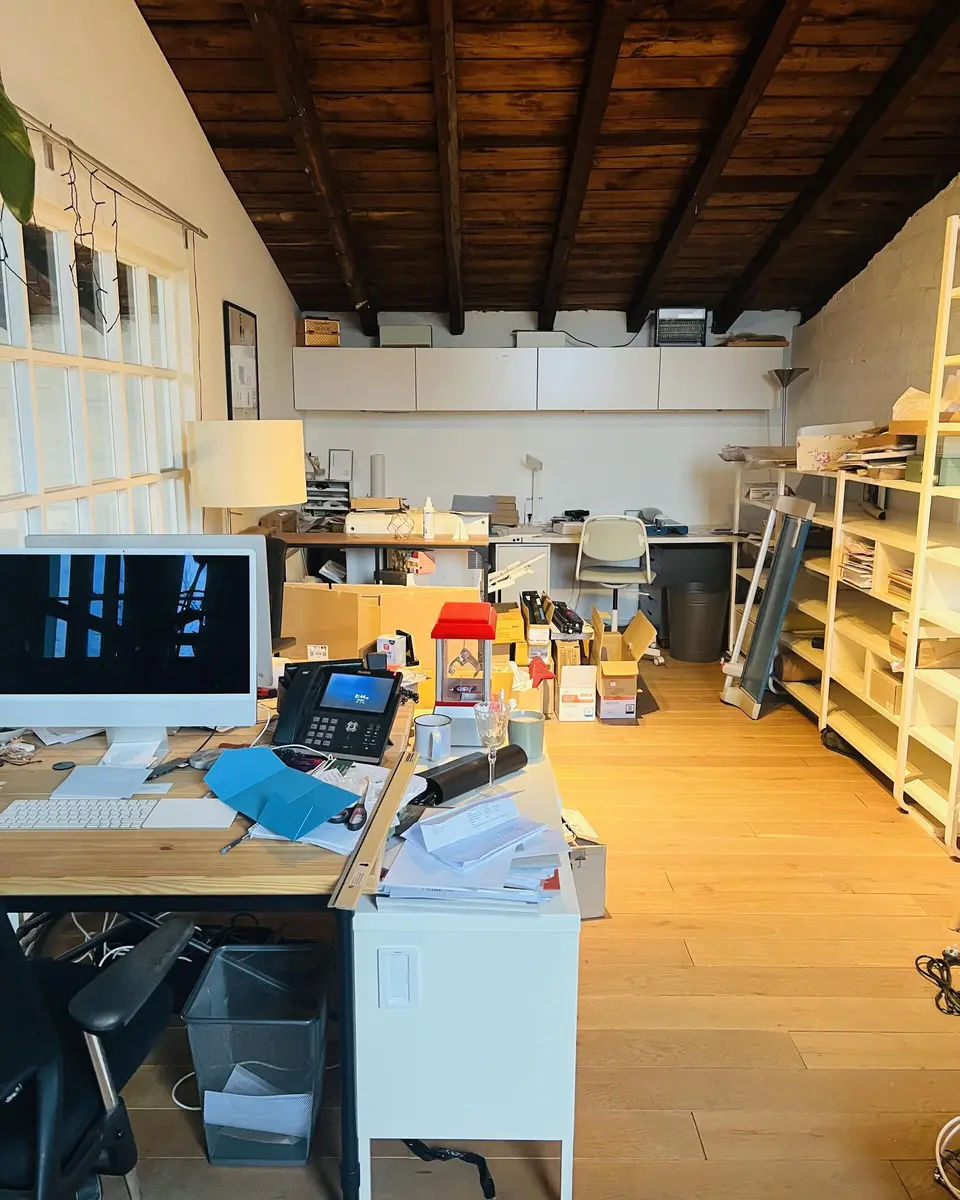 LocationRobot - Film Location Büro LR5930 (photo 12)