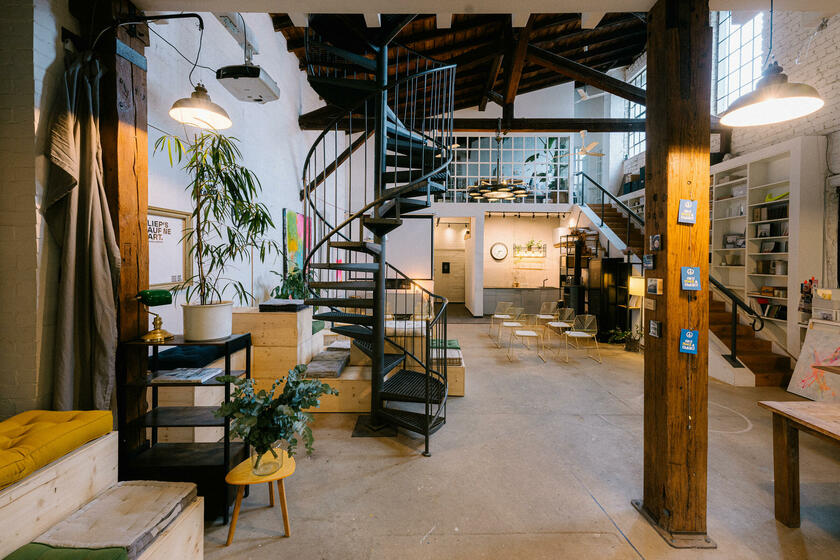 LocationRobot - Film Location Büro LR5930 (photo 1)