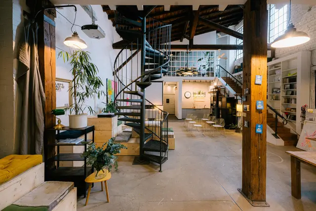 LocationRobot - Film Location Büro LR5930 (photo 1)