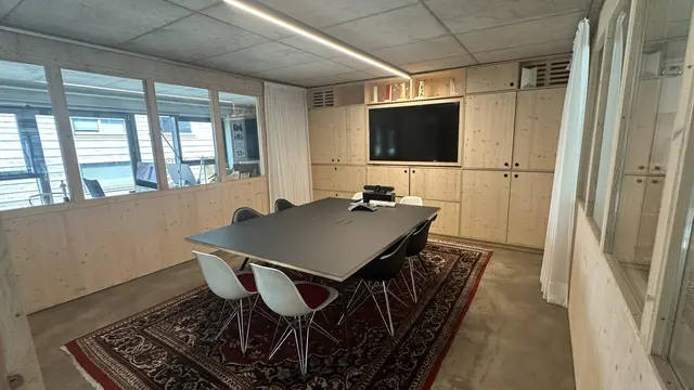 LocationRobot - Film Location Büro LR6116 (photo 19)