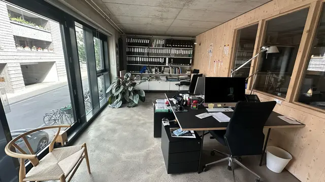 LocationRobot - Film Location Büro LR6116 (photo 22)