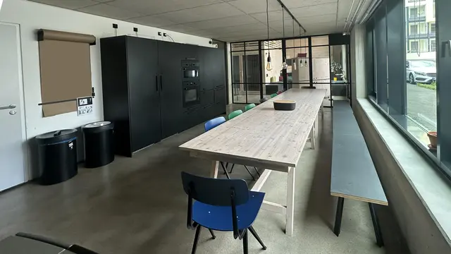 LocationRobot - Film Location Büro LR6116 (photo 15)