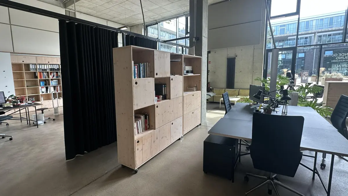 LocationRobot - Film Location Büro LR6116 (photo 7)