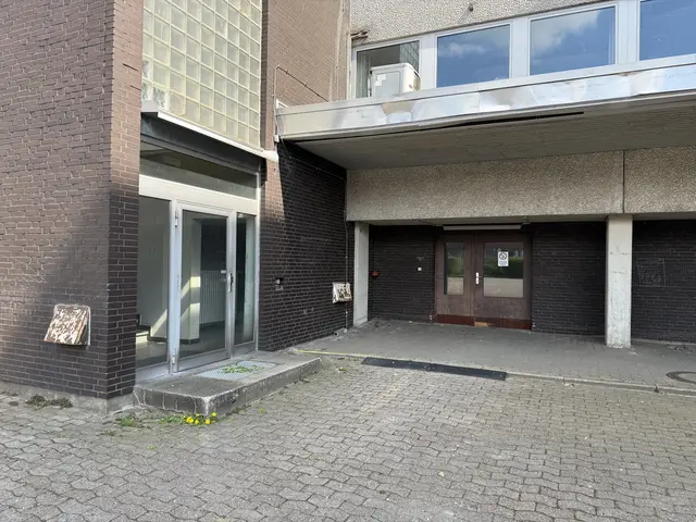 LocationRobot - Film Location Gewerbegebäude LR6546 (photo 22)
