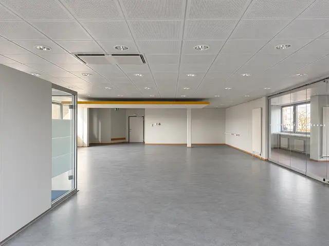 LocationRobot - Film Location Gewerbegebäude LR6546 (photo 18)