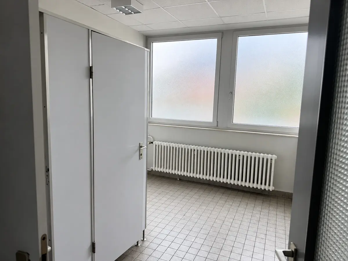 LocationRobot - Film Location Gewerbegebäude LR6546 (photo 20)