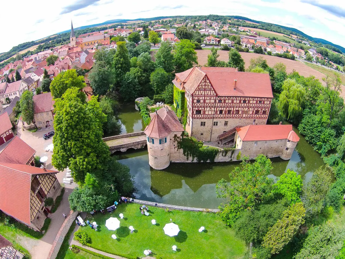 LocationRobot - Film Location Wasserschloss LR1936 (photo 17)
