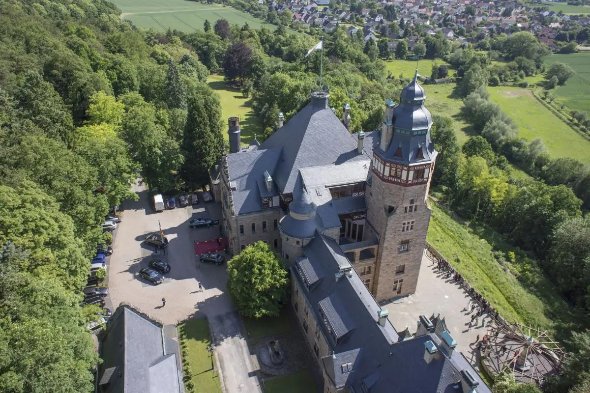 LocationRobot - Film Location Schloss LR2028 (photo 3)