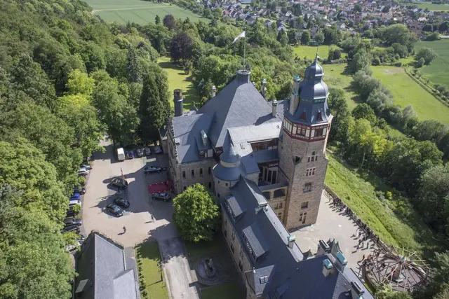 LocationRobot - Film Location Schloss LR2028 (photo 3)