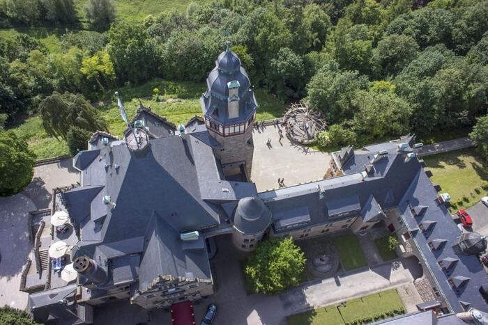 LocationRobot - Film Location Schloss LR2028 (photo 5)