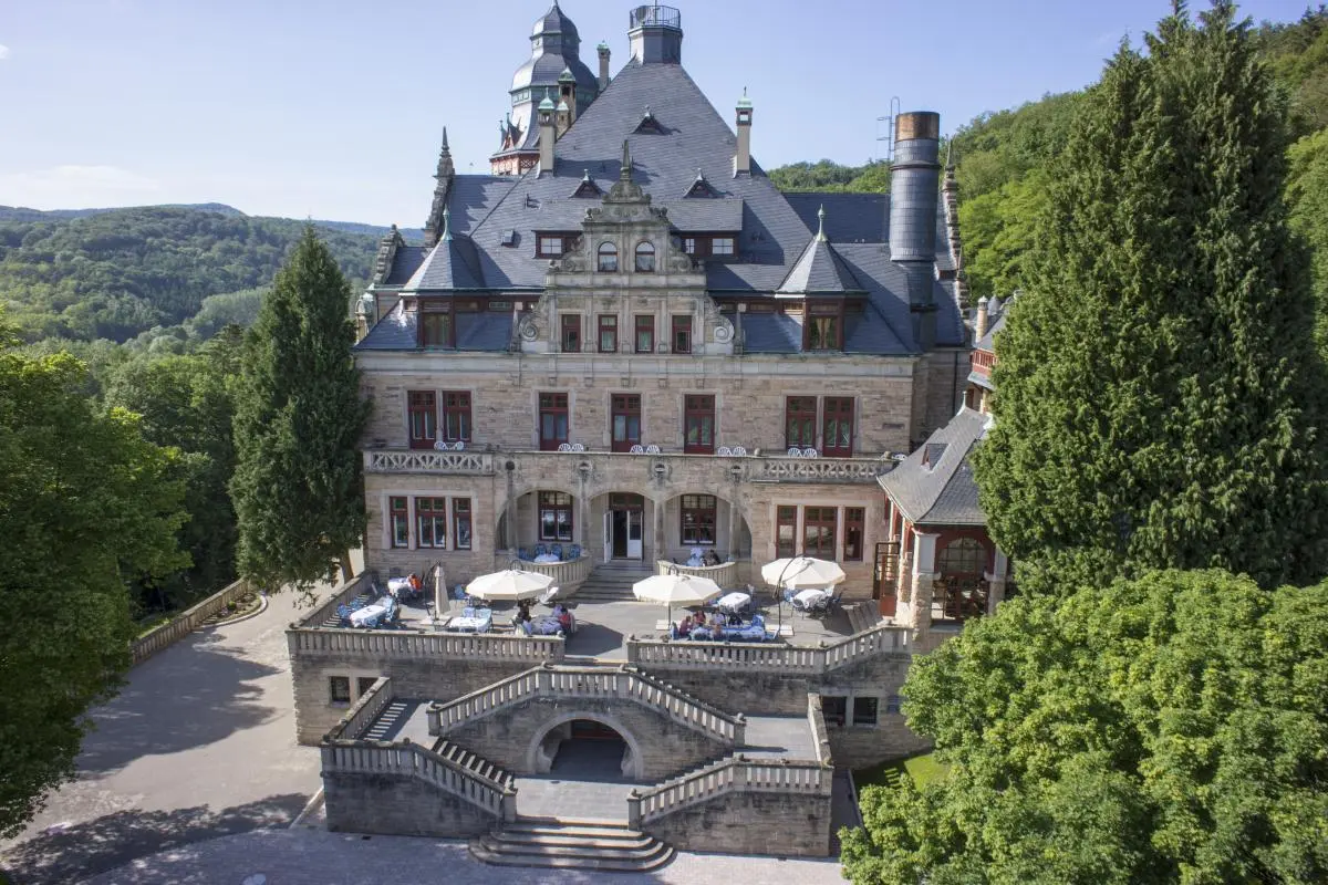 LocationRobot - Film Location Schloss LR2028 (photo 1)