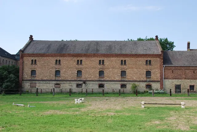 LocationRobot - Film Location Herrenhaus LR2165 (photo 43)