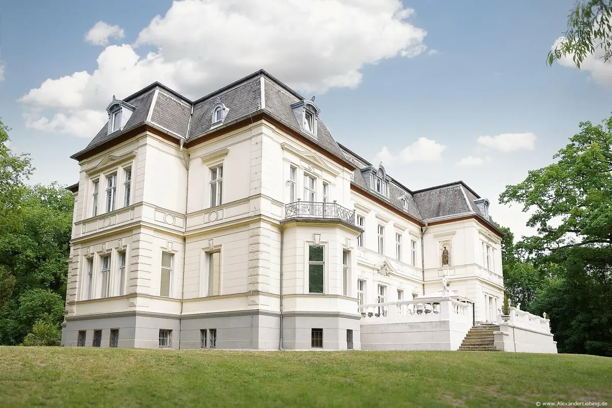 LocationRobot - Film Location Schloss LR2173 (photo 1)