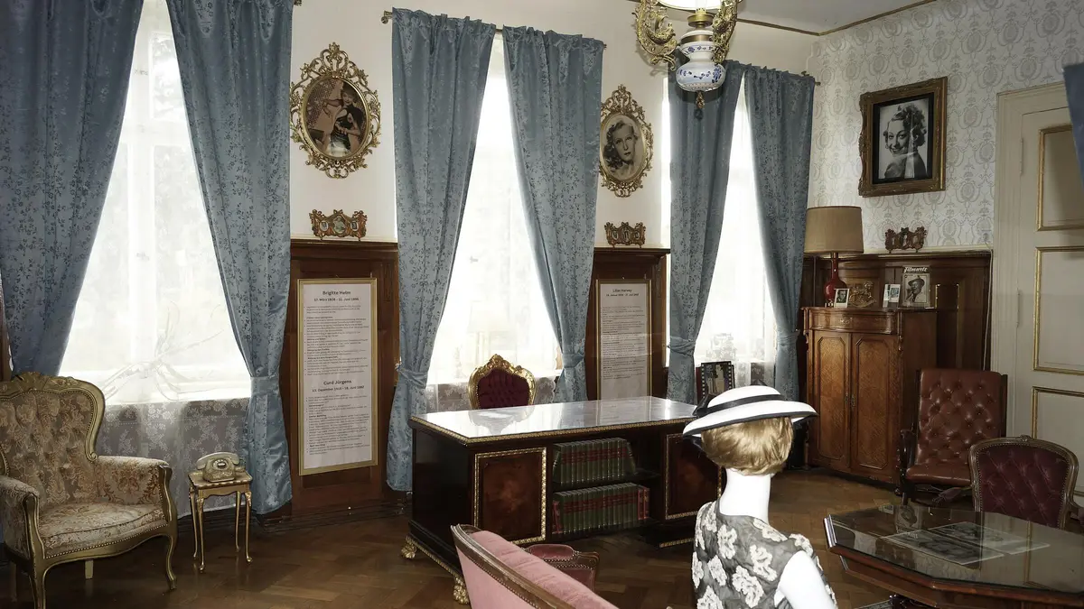 LocationRobot - Film Location Schloss LR3496 (photo 14)