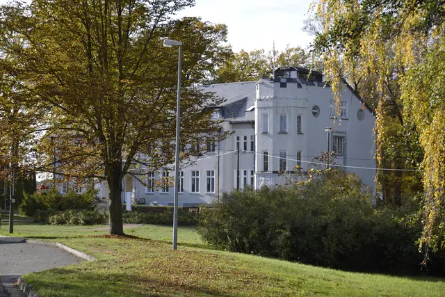 LocationRobot - Film Location Schloss LR3496 (photo 43)