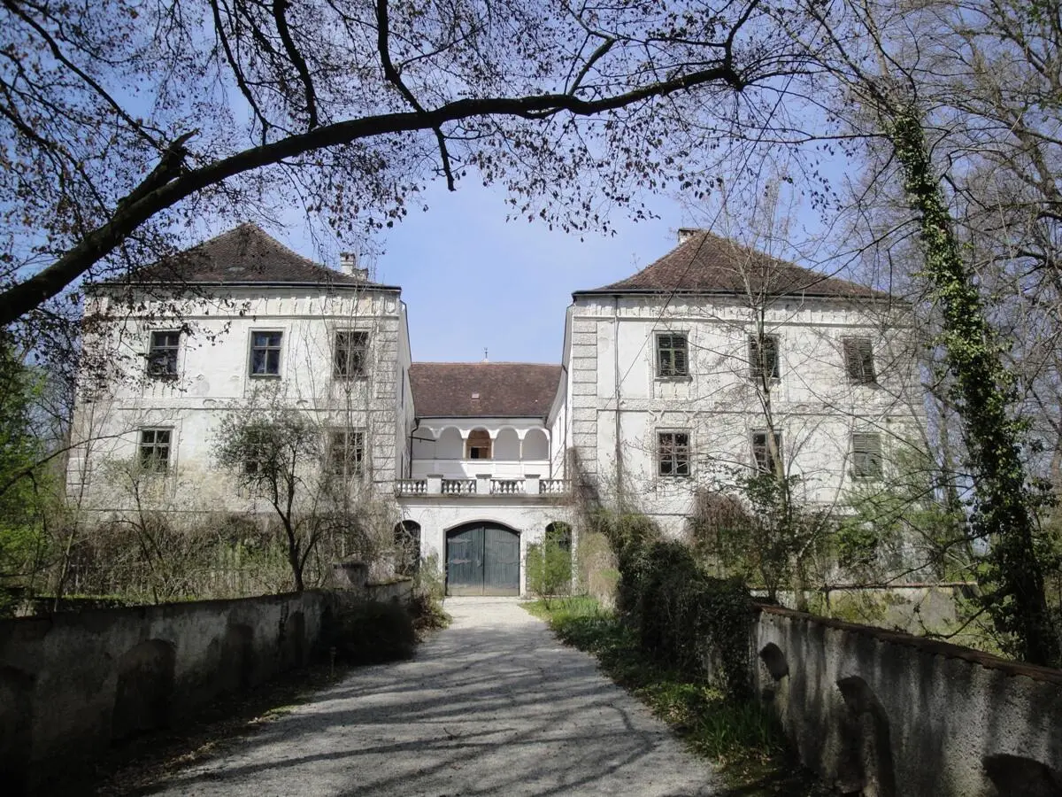 LocationRobot - Film Location Schloss LR3808 (photo 1)