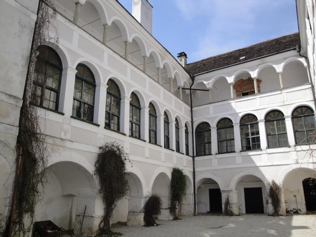 LocationRobot - Film Location Schloss LR3808 (photo 2)