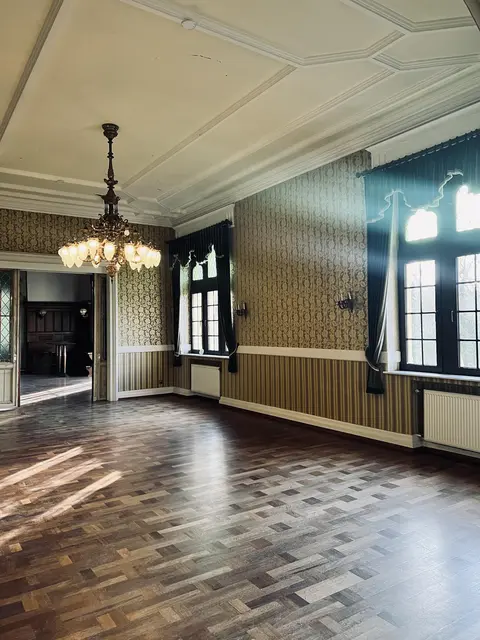 LocationRobot - Film Location Schloss LR4941 (photo 38)