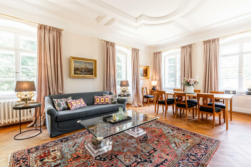 LocationRobot - Film Location Barockschloss LR5200 (photo 3)