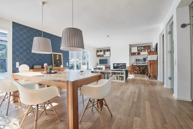 LocationRobot - Film Location Haus LR1974