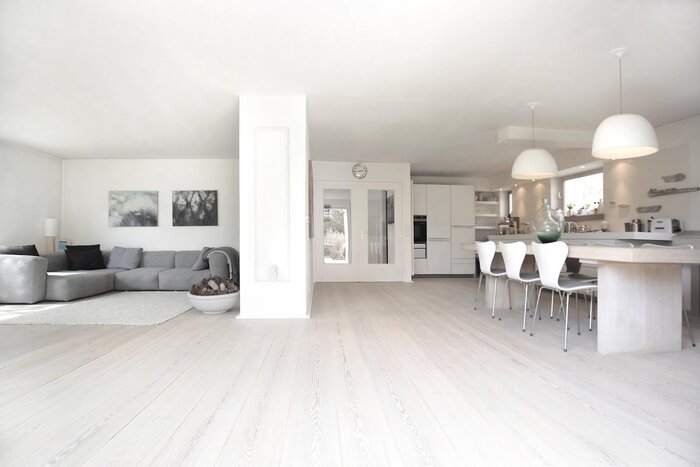 LocationRobot - Film Location Einfamilienhaus LR2000 (photo 1)