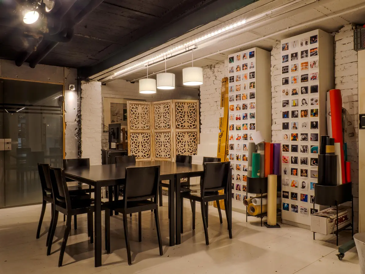 LocationRobot - Film Location Loft LR2075 (photo 42)