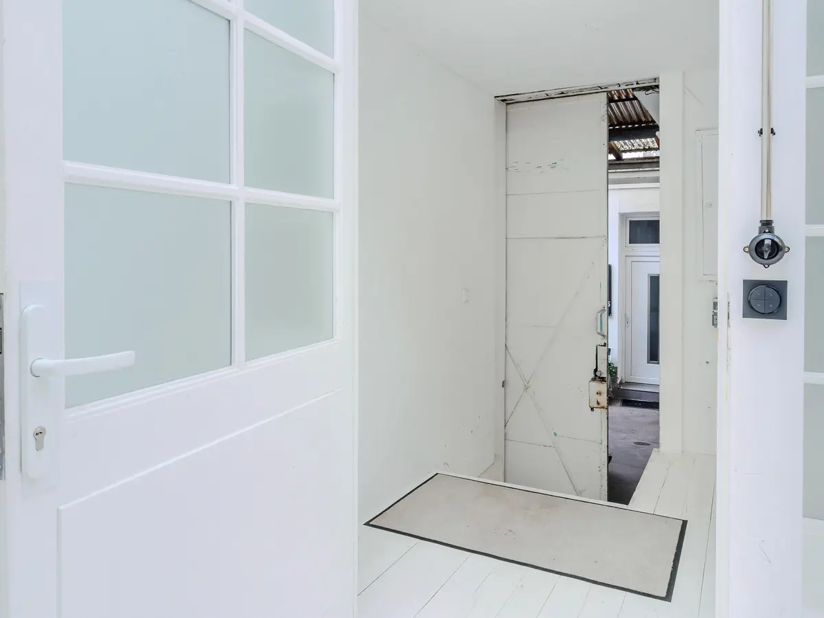 LocationRobot - Film Location Loft LR2075 (photo 29)