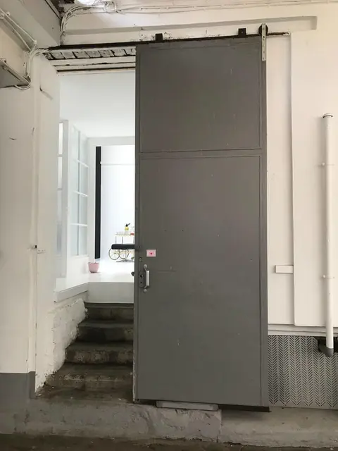 LocationRobot - Film Location Loft LR2075 (photo 28)