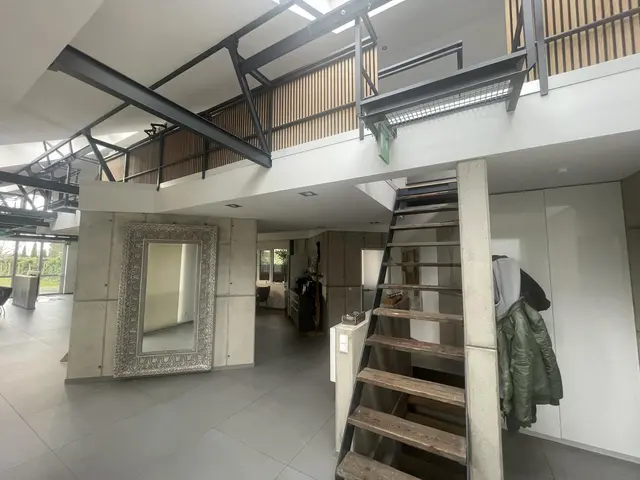 LocationRobot - Film Location Loft LR2138 (photo 11)