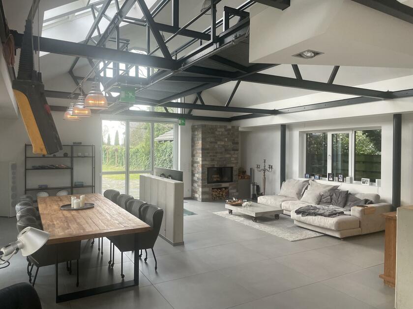 LocationRobot - Film Location Loft LR2138 (photo 5)