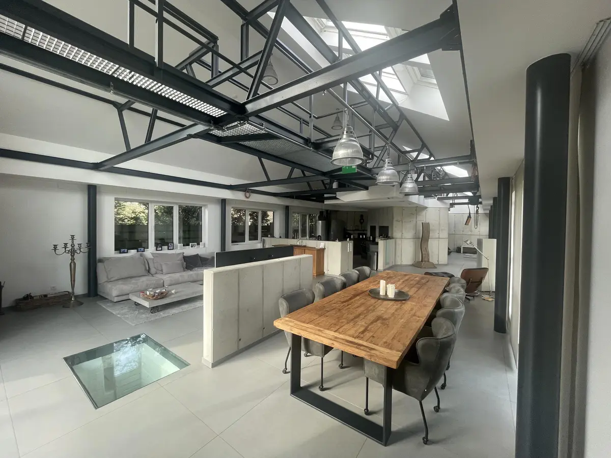 LocationRobot - Film Location Loft LR2138 (photo 2)