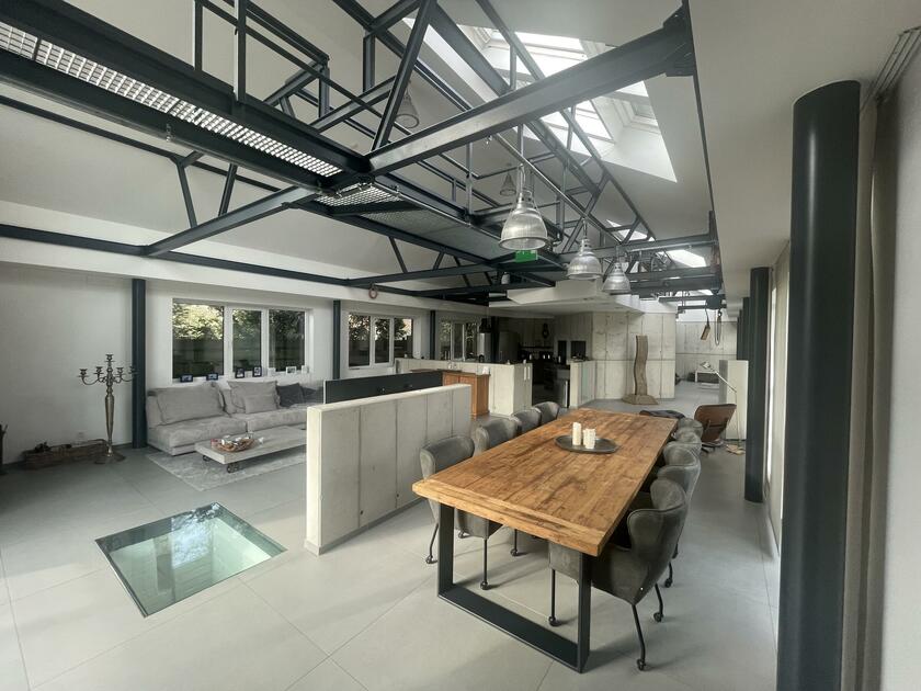 LocationRobot - Film Location Loft LR2138 (photo 2)