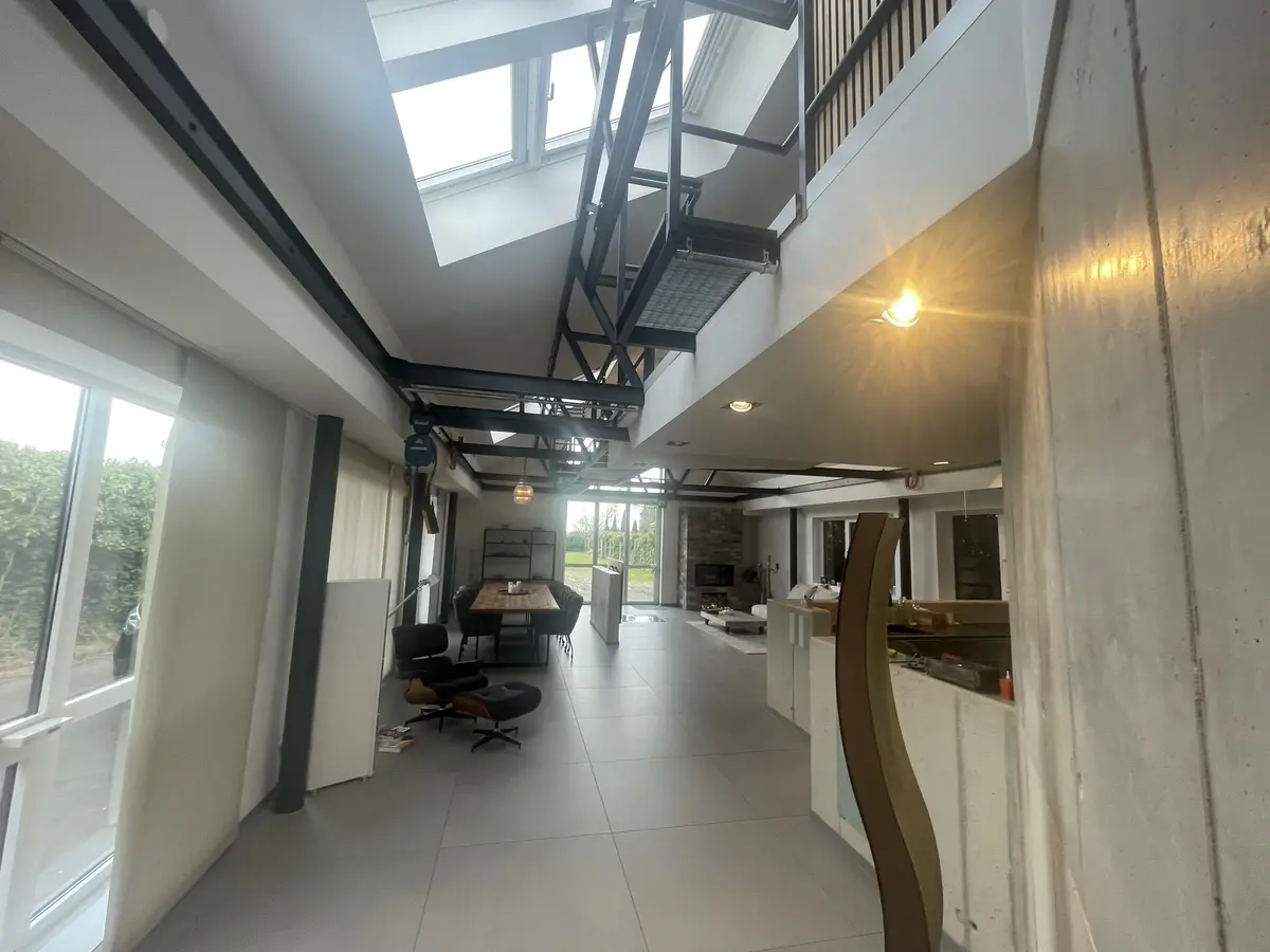 LocationRobot - Film Location Loft LR2138 (photo 14)