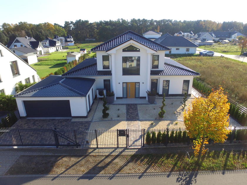 LocationRobot - Film Location Haus LR2203 (photo 1)