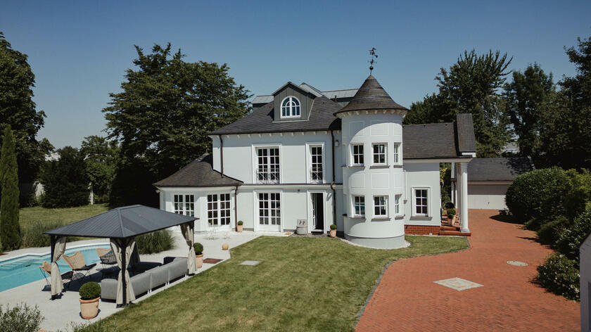 LocationRobot - Film Location Villa LR2413 (photo 5)