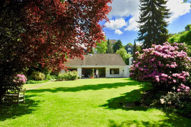 LocationRobot - Film Location Haus LR2645