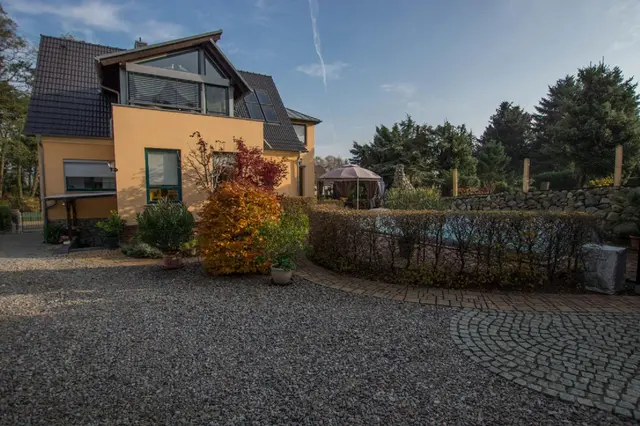 LocationRobot - Film Location Haus LR2737 (photo 2)