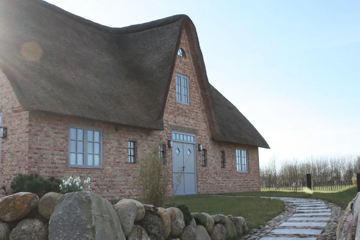 LocationRobot - Film Location Einfamilienhaus LR2750 (photo 1)