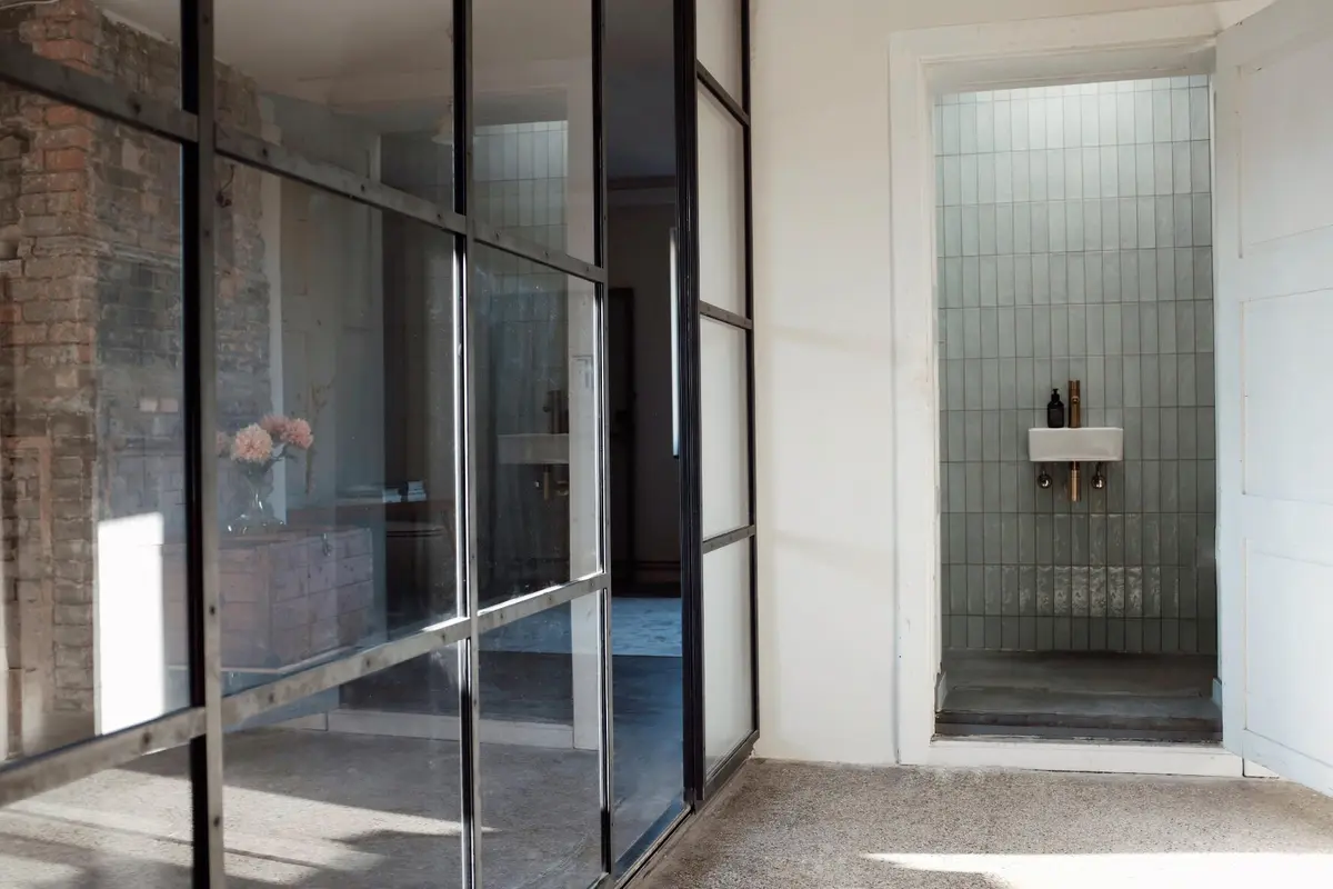 LocationRobot - Film Location Loft LR2752 (photo 22)